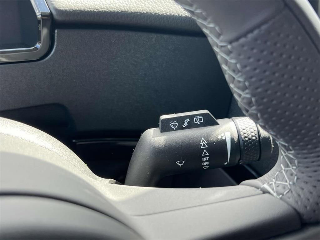 Used 2025 INEOS Grenadier Base image 24