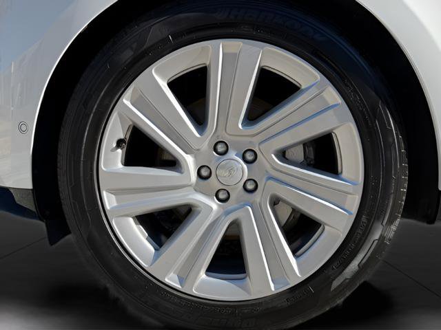 Certified 2023 Land Rover Range Rover SE image 29