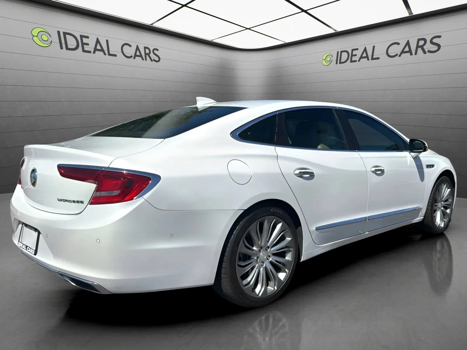Used 2017 Buick LaCrosse Premium w/ Driver Confidence Package #2 FWD image 6
