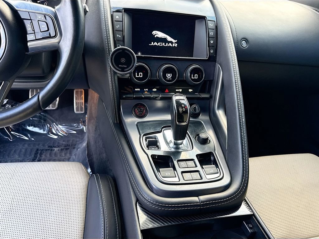 Used 2018 Jaguar F-TYPE R w/ Suedecloth Interior Package AWD/4WD image 17