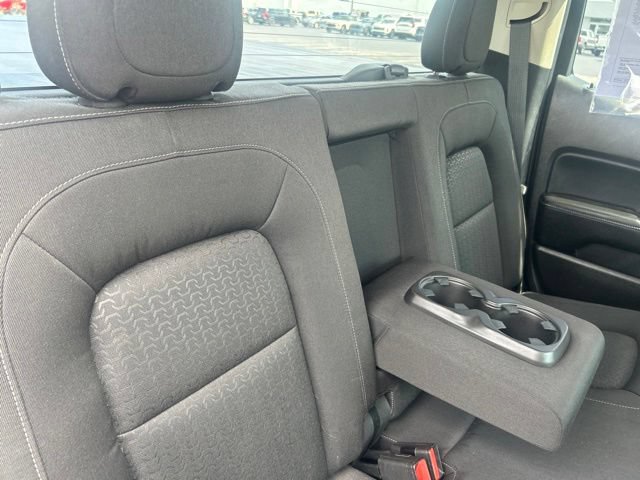Used 2015 GMC Canyon SLE AWD/4WD image 40