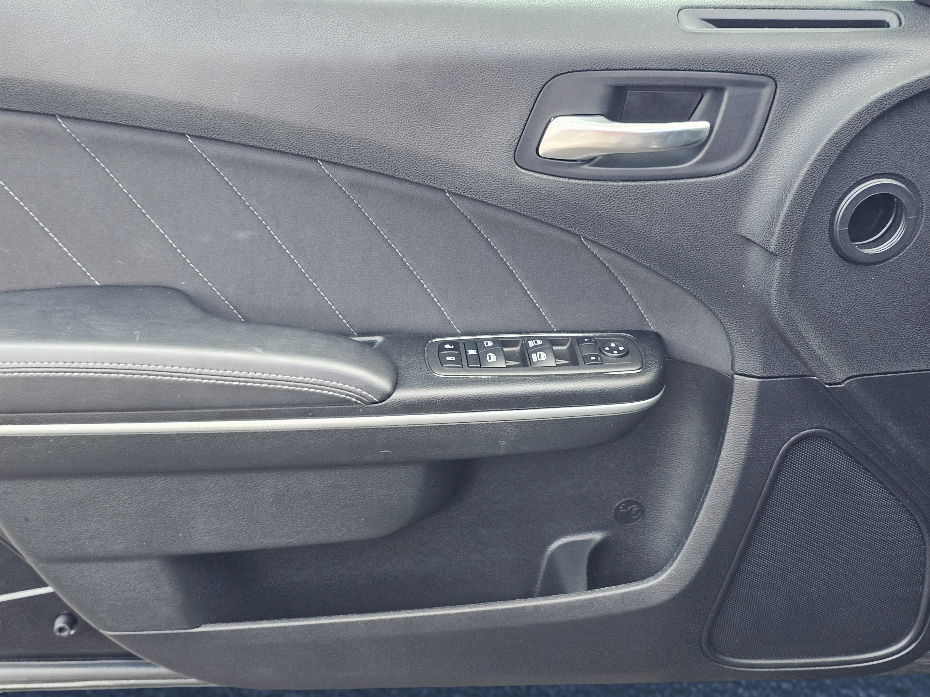 Used 2022 Dodge Charger Scat Pack RWD image 14