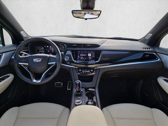 Used 2023 Cadillac XT6 Sport w/ Technology Package AWD/4WD image 18