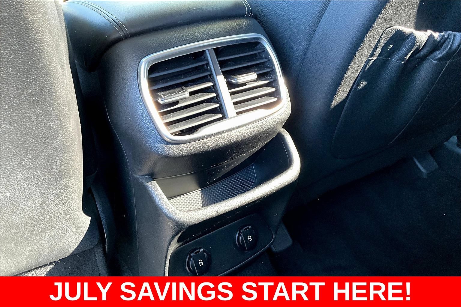 Used 2019 Hyundai Santa Fe Limited FWD image 13