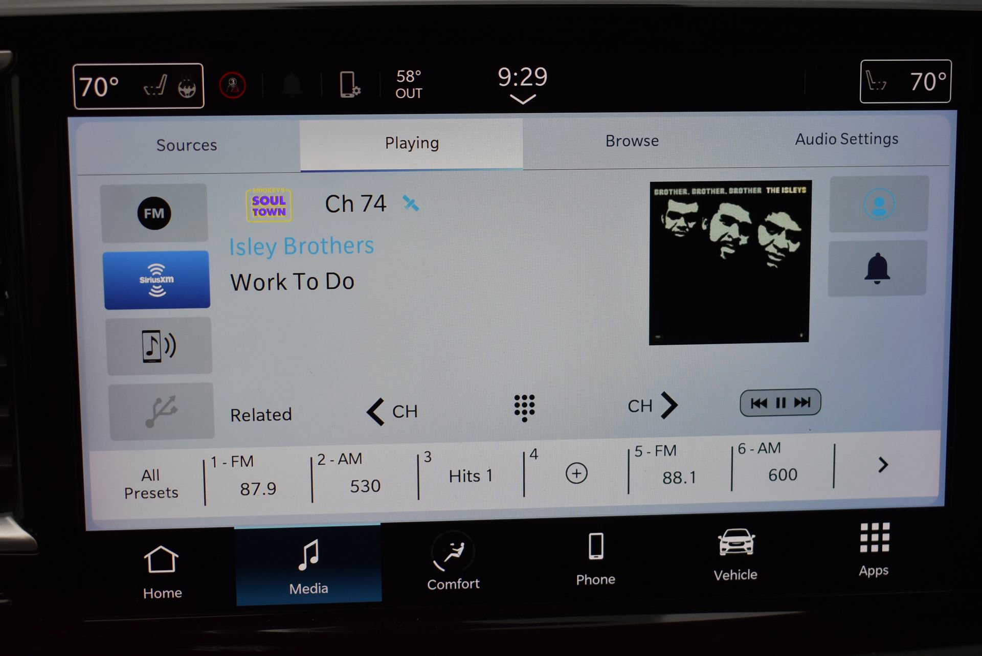 Used 2023 Chrysler Pacifica Touring-L FWD image 29