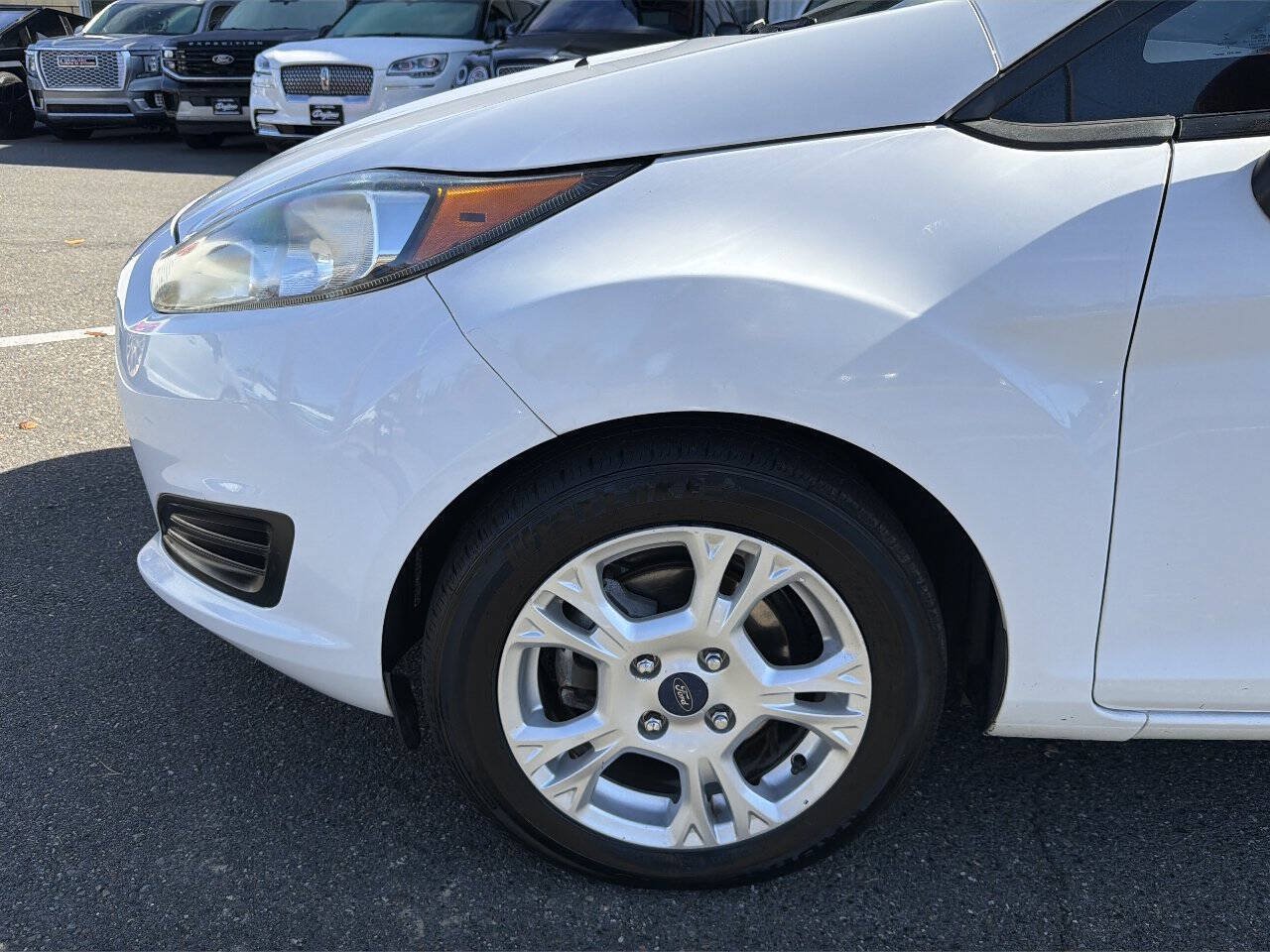 Used 2015 Ford Fiesta SE FWD image 10