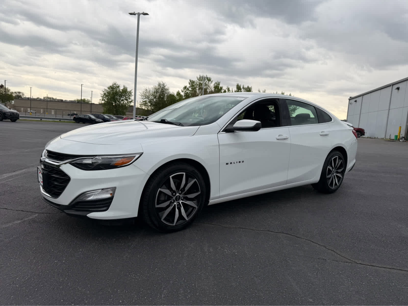 Used 2022 Chevrolet Malibu RS FWD image 3