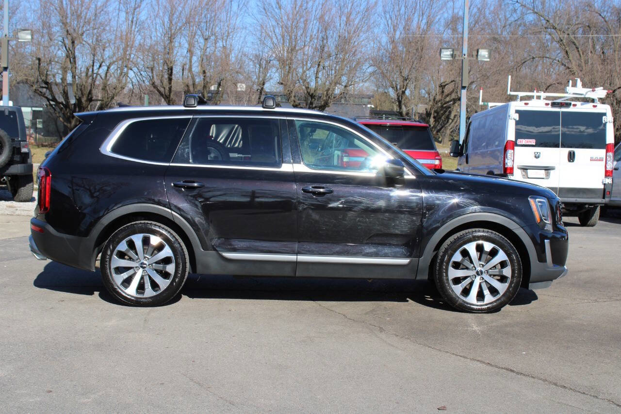 Used 2022 Kia Telluride S image 7