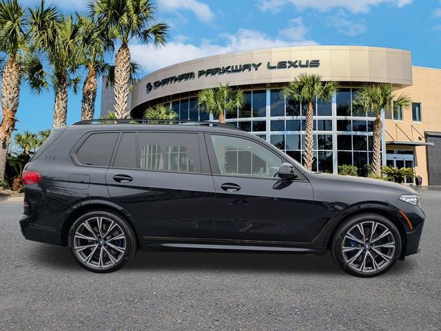 Used 2021 BMW X7 M50i image 4