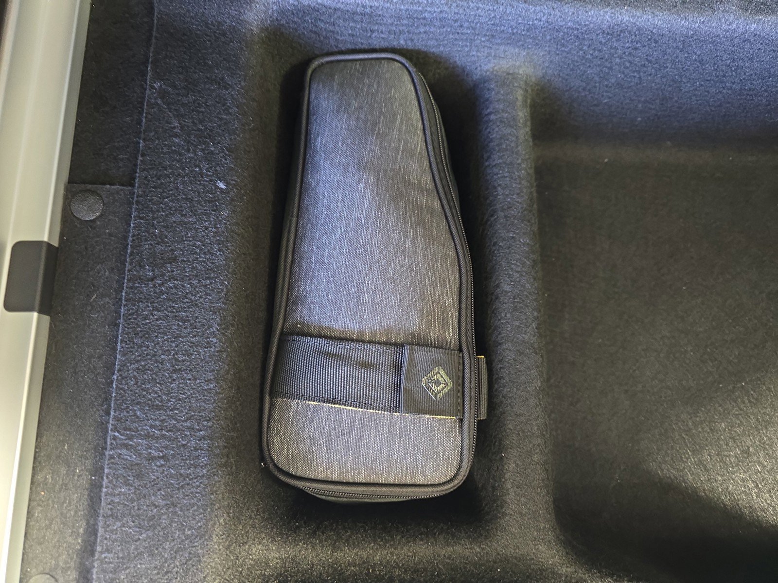 Used 2022 Rivian R1S Launch Edition image 34