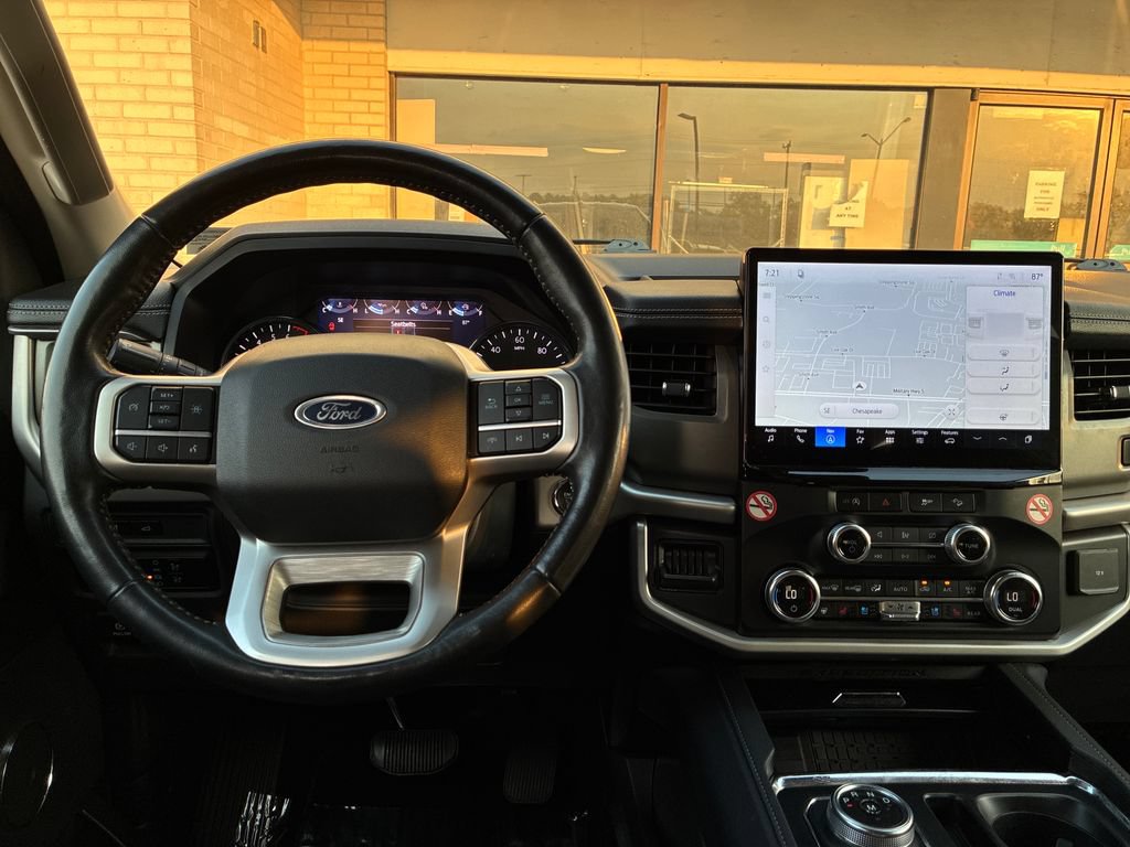 Used 2024 Ford Expedition XLT AWD/4WD image 22