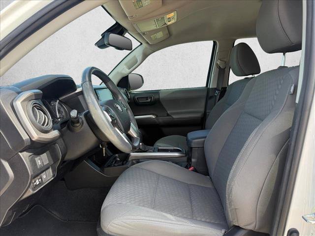 Used 2022 Toyota Tacoma SR5 RWD image 15