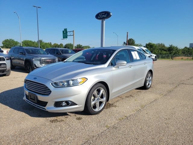 Used 2013 Ford Fusion SE FWD image 16
