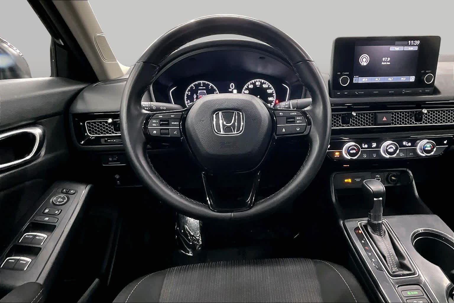 Used 2023 Honda Civic EX image 5