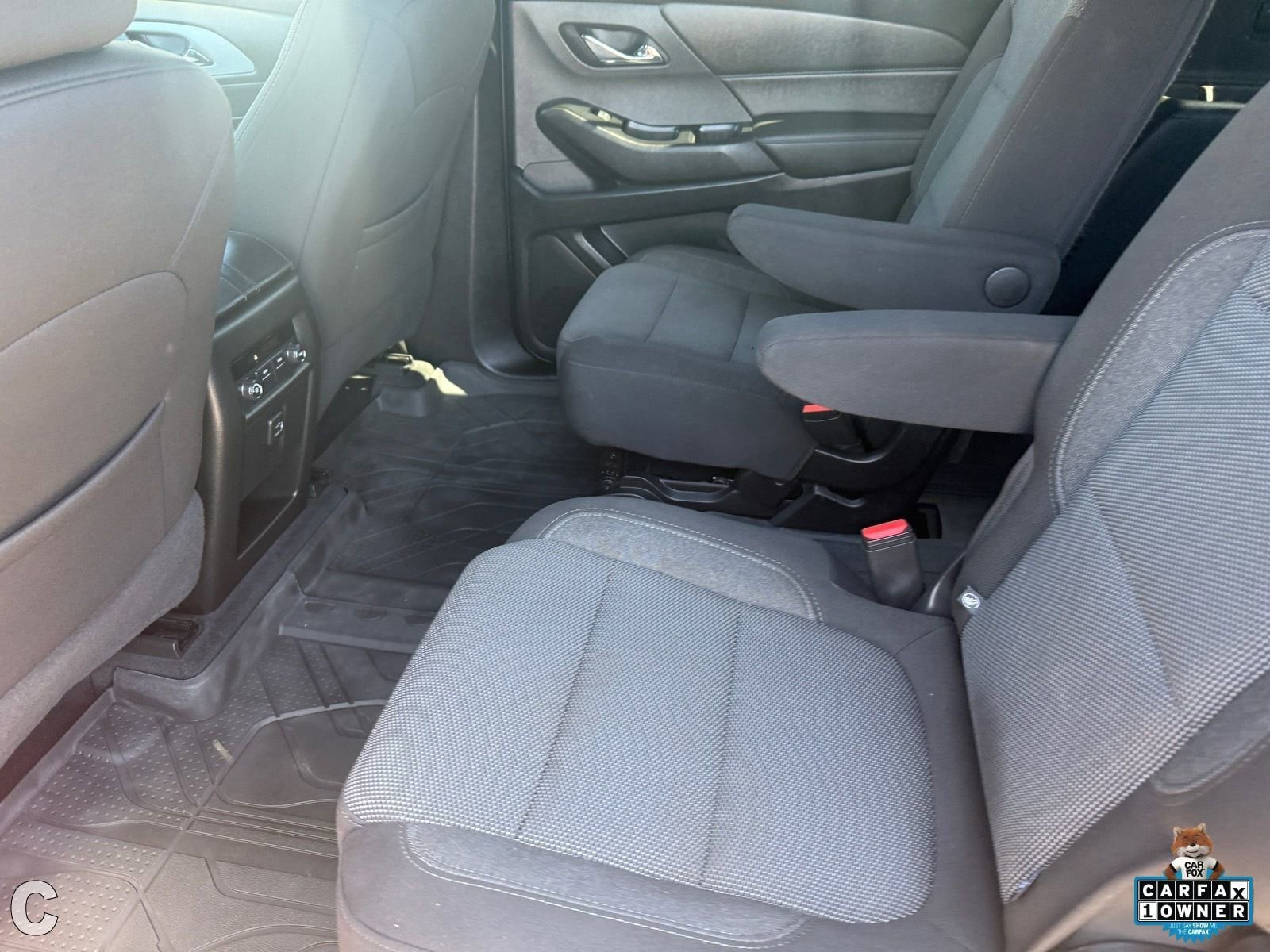 Certified 2024 Chevrolet Traverse LT FWD image 16