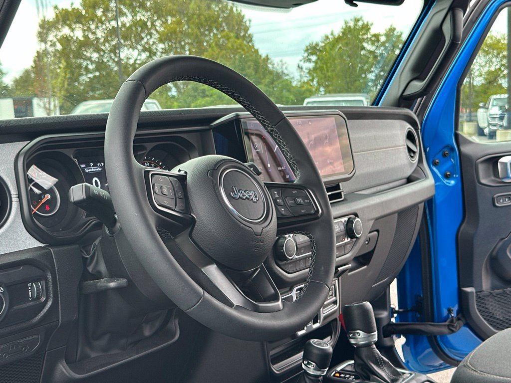 New 2026 Jeep Gladiator Sport AWD/4WD image 24