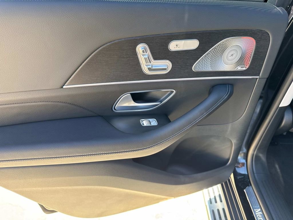 New 2026 Mercedes-Benz GLS 450 4MATIC image 12