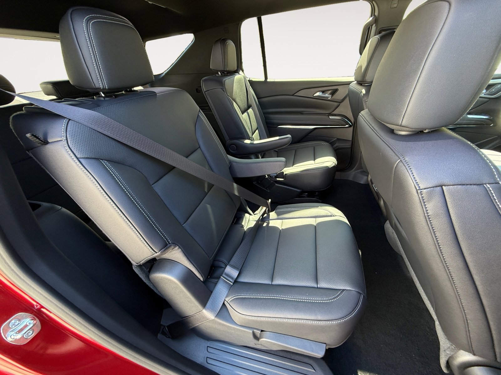New 2026 Chevrolet Traverse LT w/ Sun and Wheel Package image 18