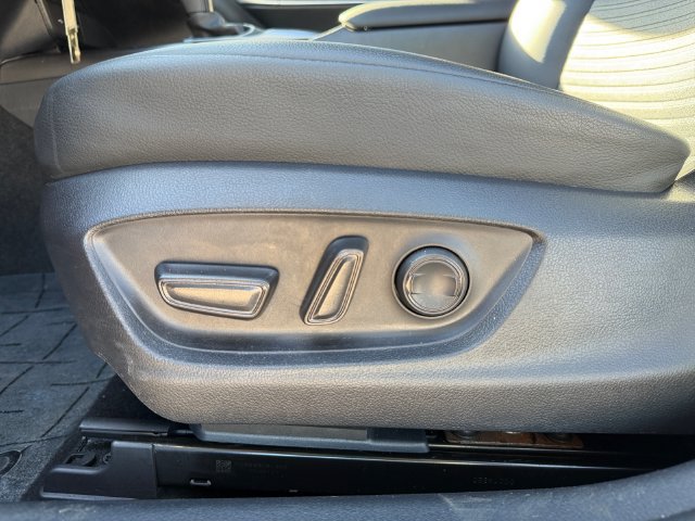 Used 2024 Toyota Camry SE FWD image 22