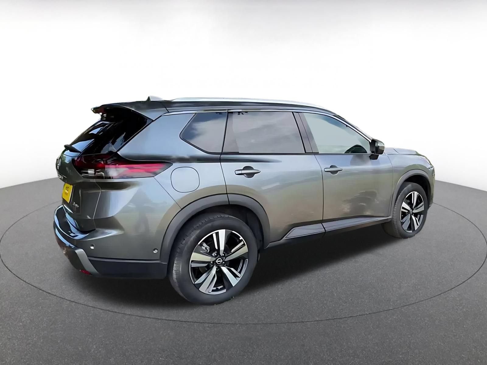 Used 2026 Nissan Rogue SL AWD/4WD image 12