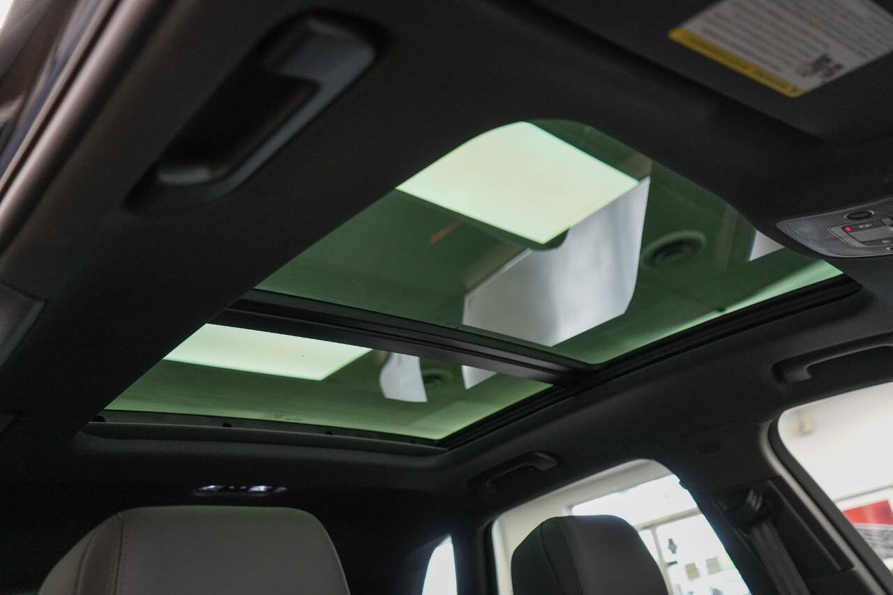 Used 2024 Audi Q3 2.0T Premium Plus w/ Premium Plus Package image 60