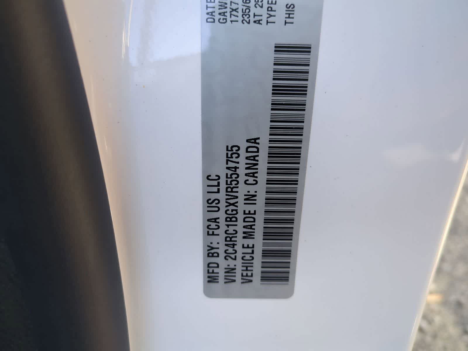 New 2027 Chrysler Pacifica Select FWD image 35