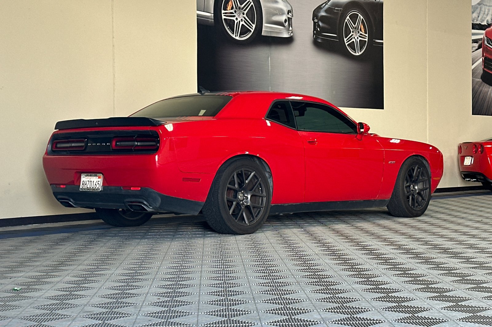 Used 2016 Dodge Challenger R/T Plus RWD image 4