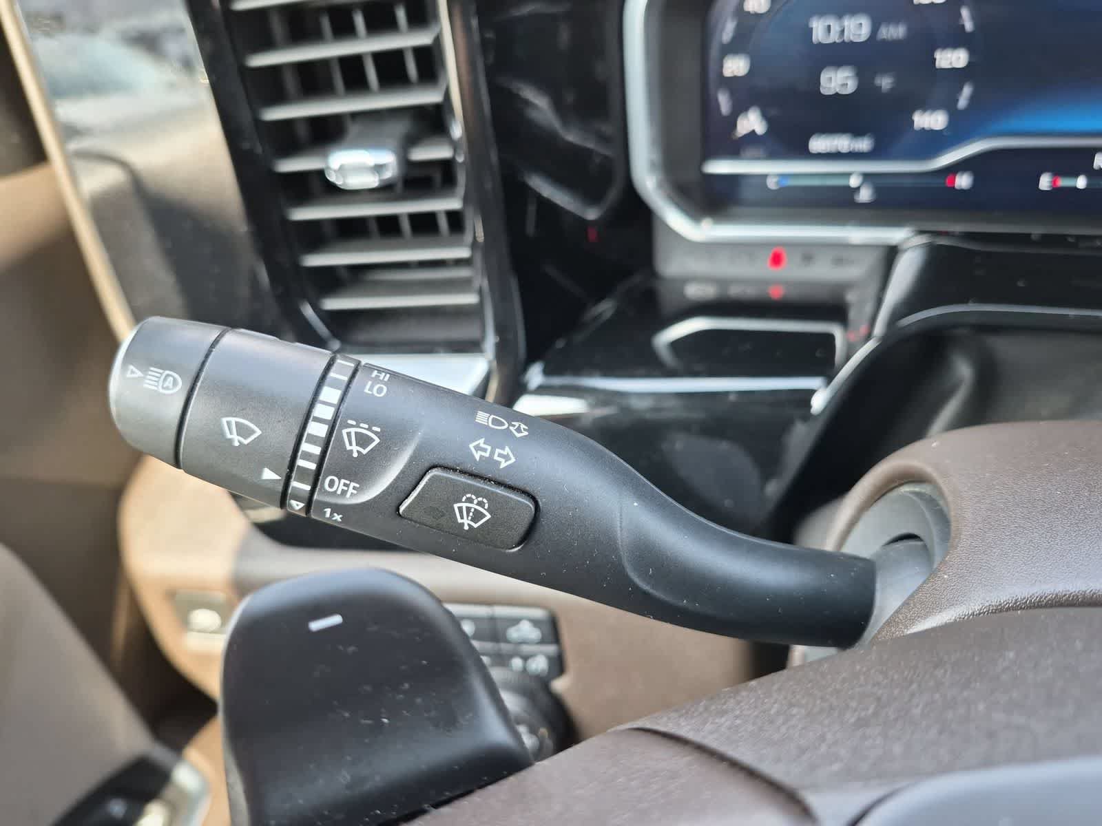 Used 2022 Chevrolet Silverado 1500 LTZ AWD/4WD image 24