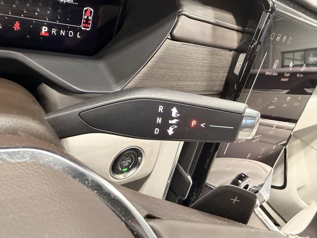 Used 2024 GMC Acadia Denali image 44