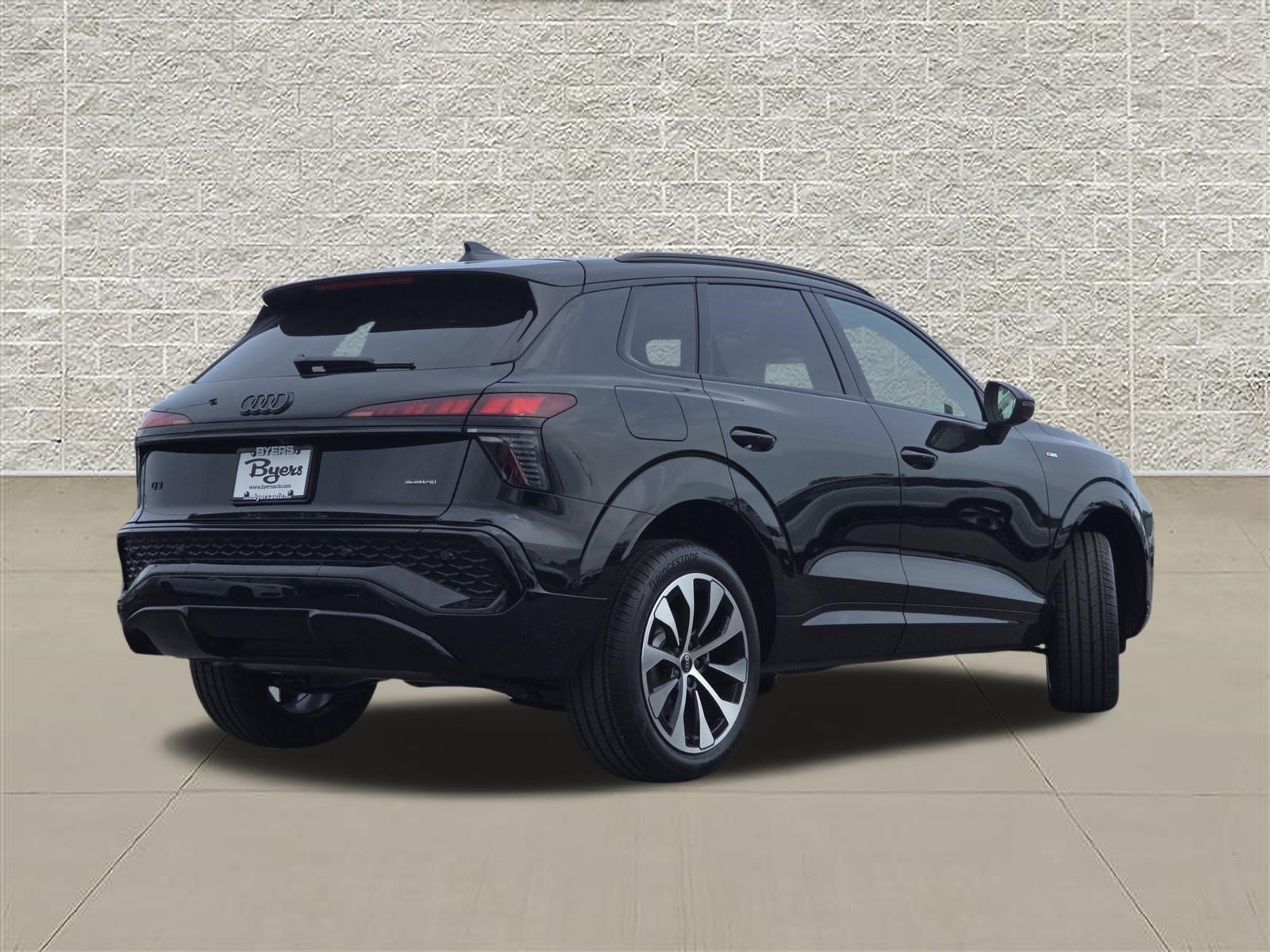 New 2026 Audi Q3 quattro 2.0T AWD/4WD image 7