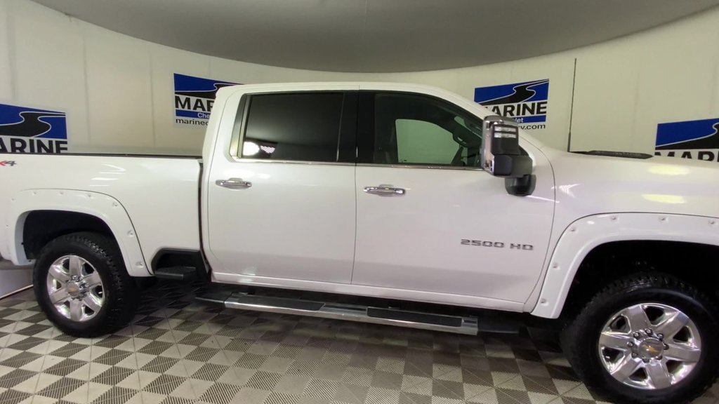 Used 2022 Chevrolet Silverado 2500 LTZ w/ LTZ Plus Package AWD/4WD image 3