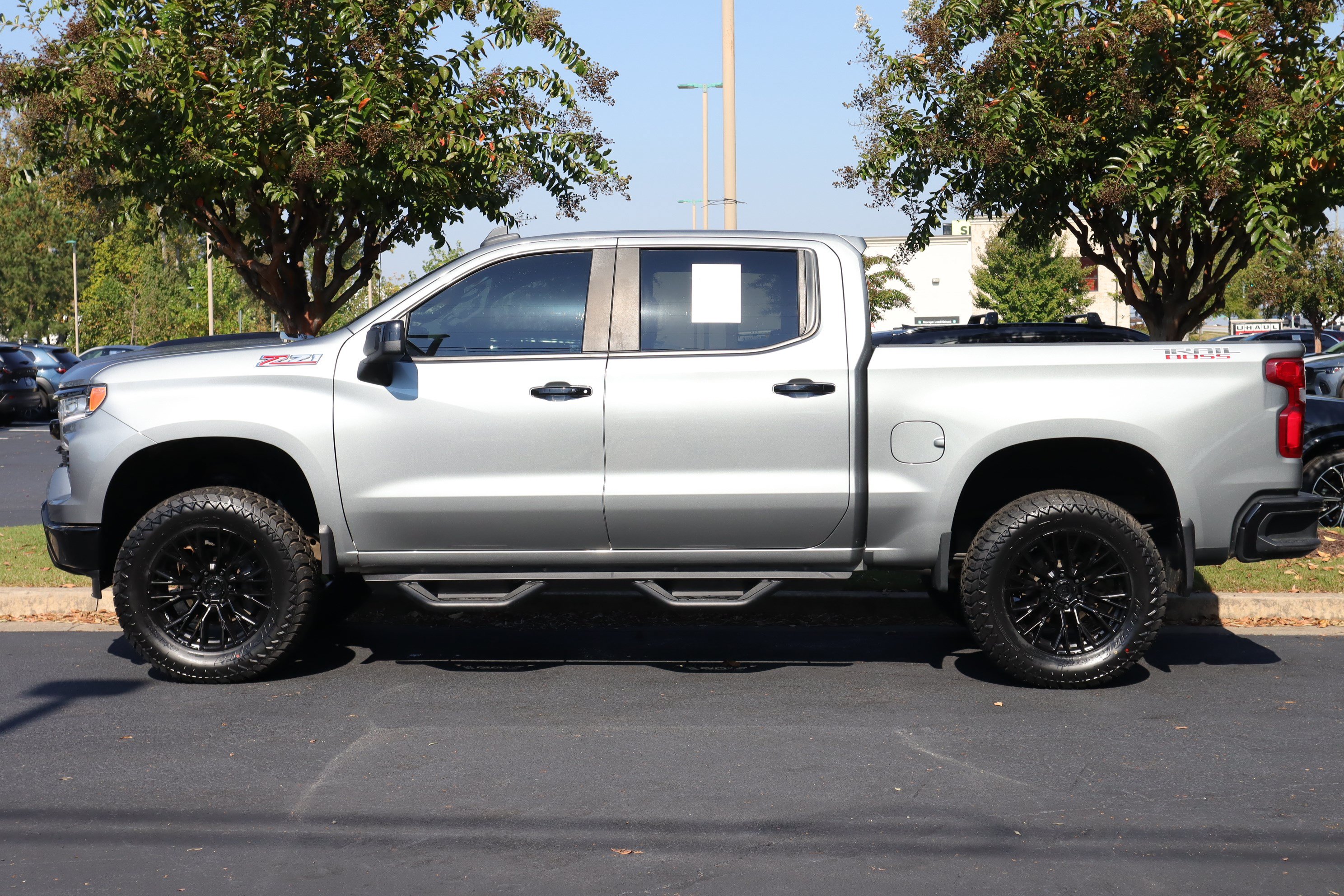 Used 2023 Chevrolet Silverado 1500 LT Trail Boss w/ Protection Package AWD/4WD image 5