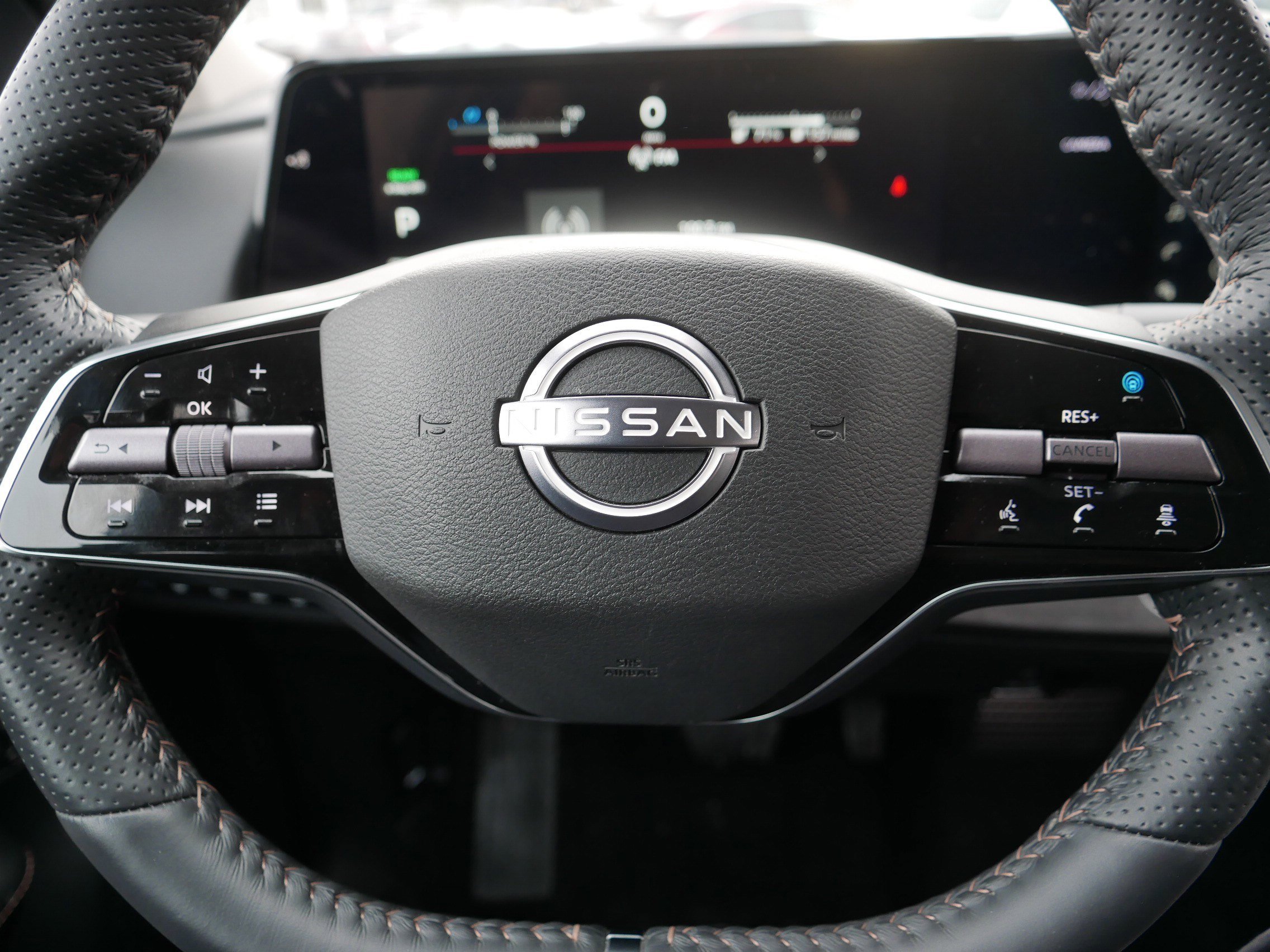 Certified 2023 Nissan Ariya AWD image 25