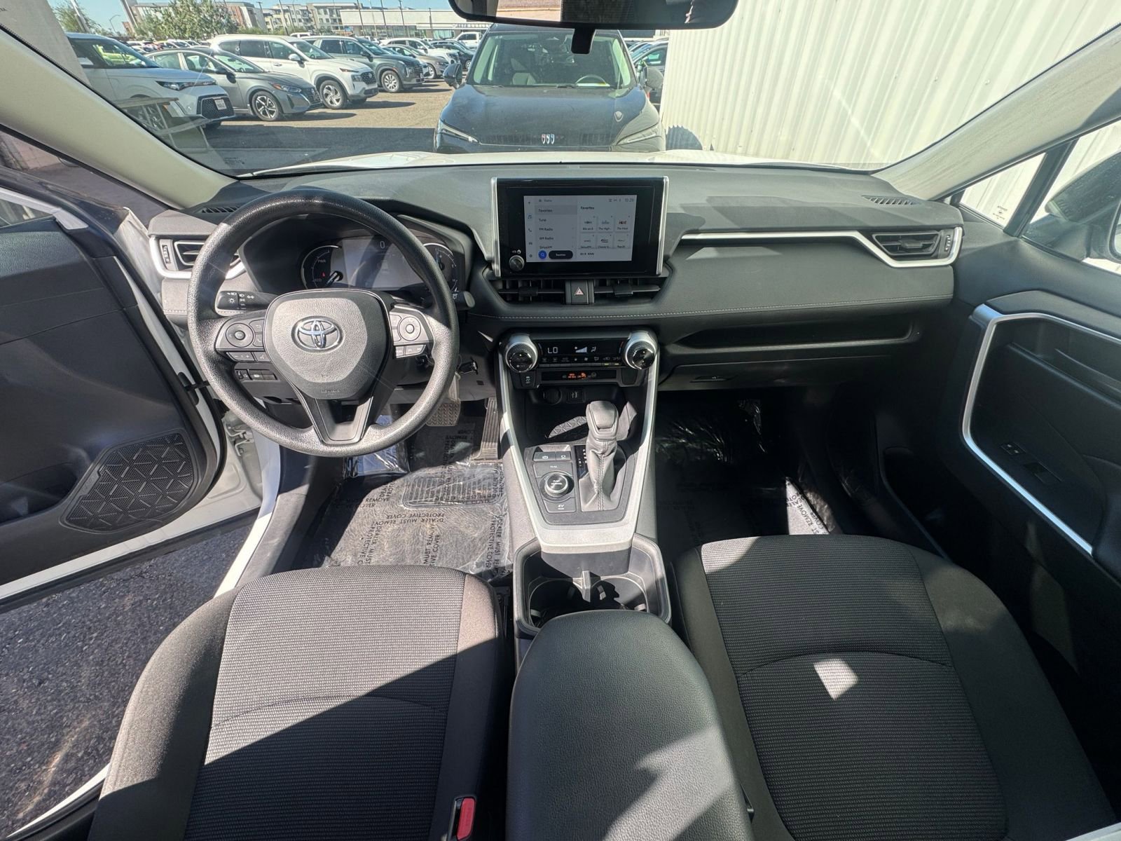 Used 2025 Toyota RAV4 LE image 32