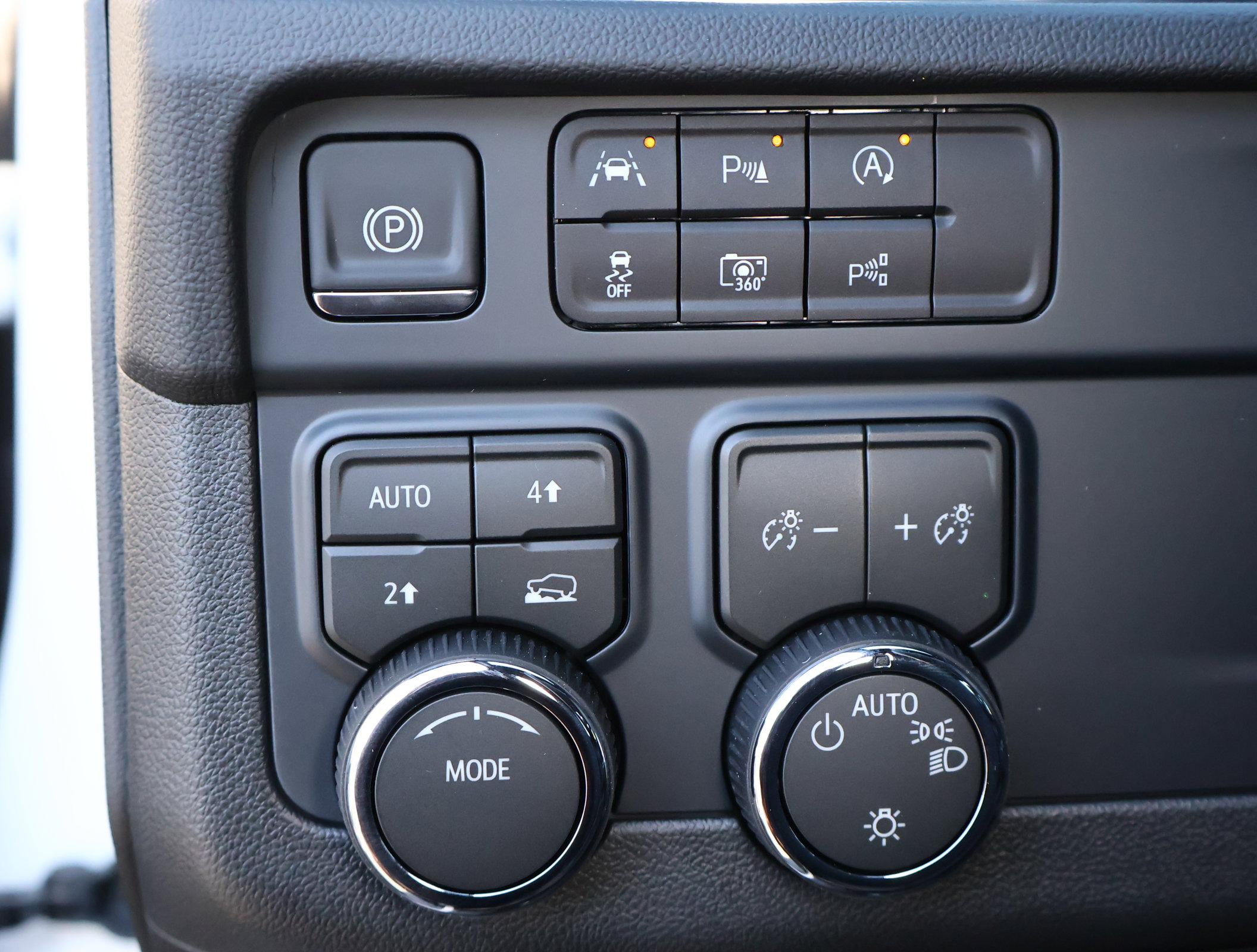 New 2026 Chevrolet Suburban LS image 10