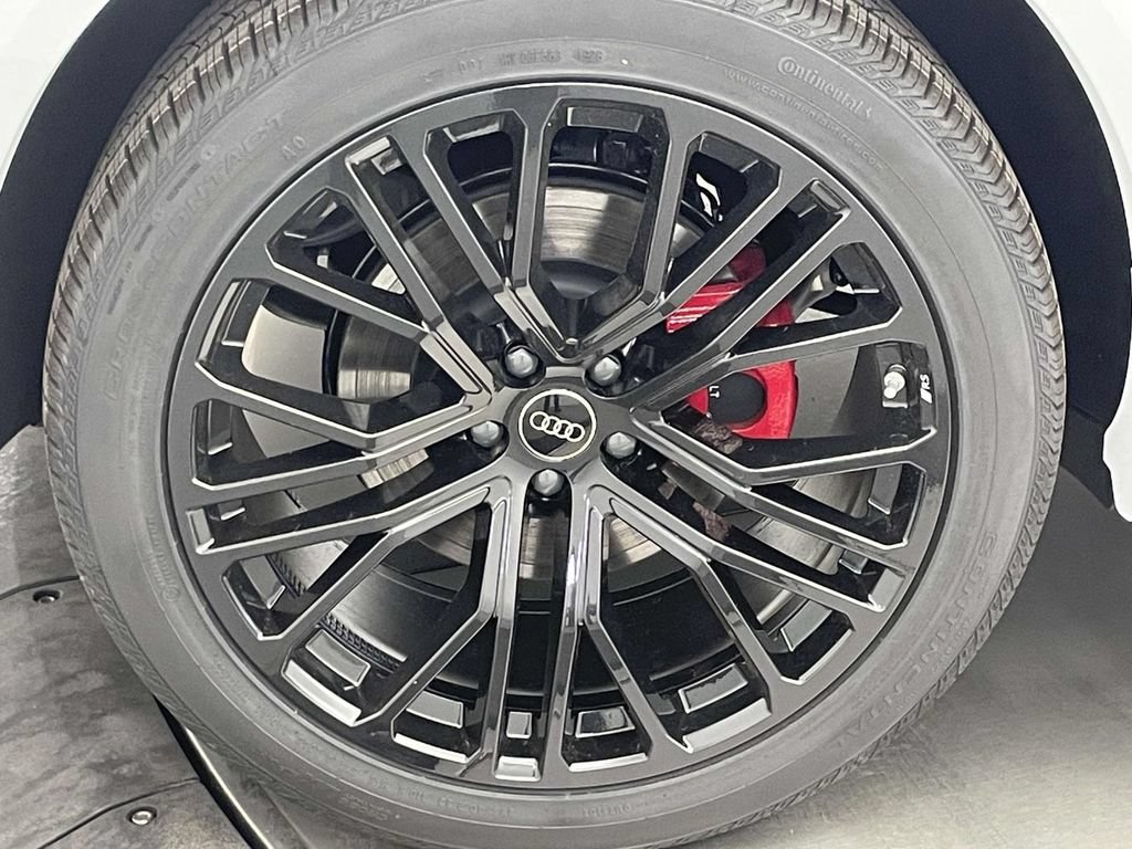 New 2026 Audi SQ8 Premium Plus AWD/4WD image 13