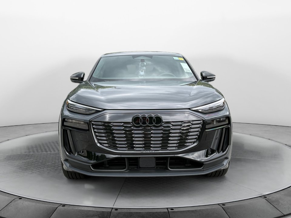 New 2027 Audi Q6 e-tron Premium Plus AWD/4WD image 2