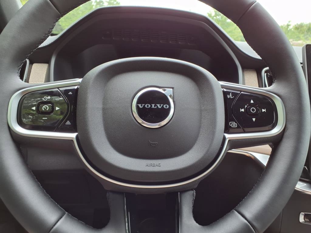 New 2026 Volvo XC90 T8 Plus image 23