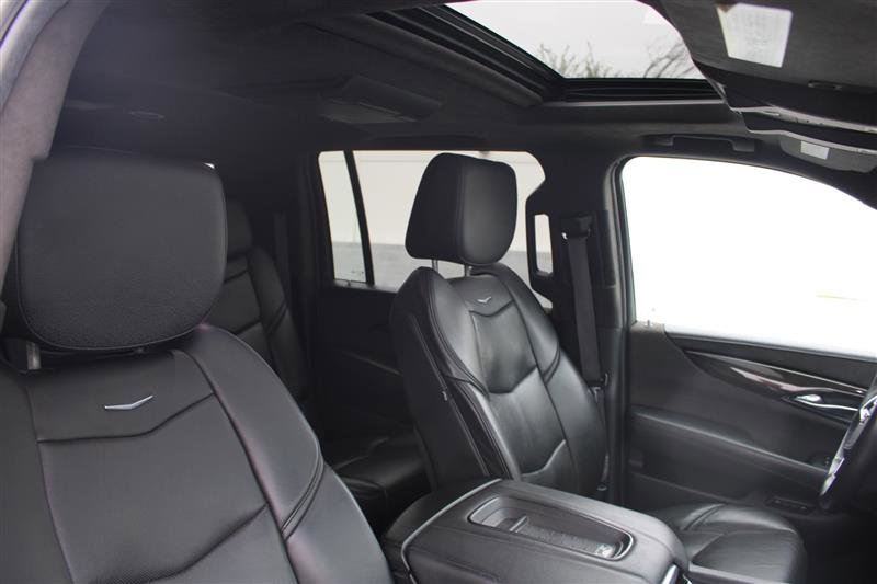 Used 2017 Cadillac Escalade ESV Platinum image 14