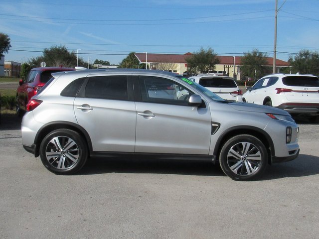Used 2023 Mitsubishi Outlander Sport ES image 3