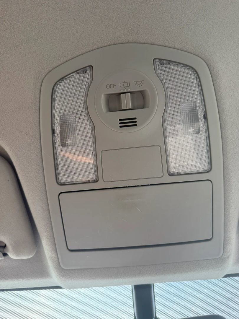 Used 2016 Toyota Prius V Five FWD image 27