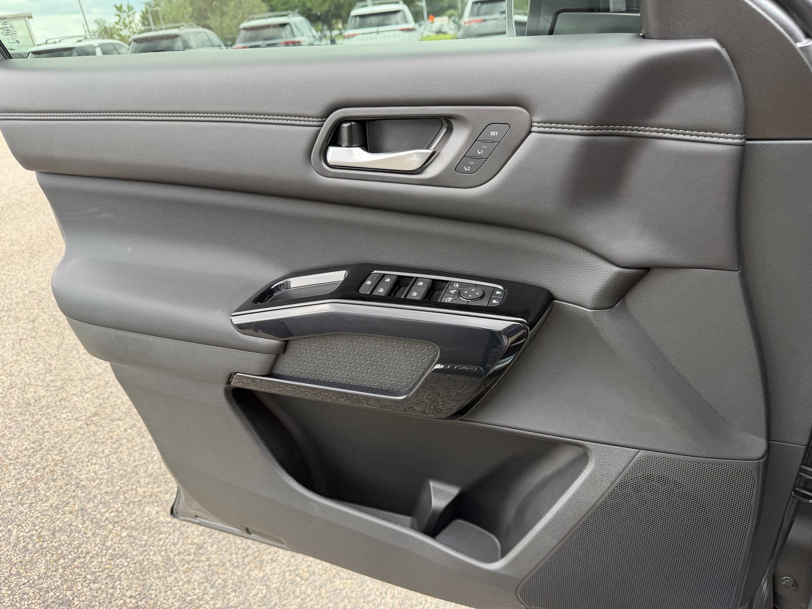 New 2026 Nissan Pathfinder Platinum AWD/4WD image 20