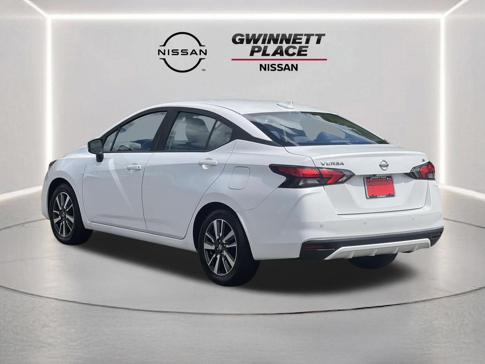 Used 2022 Nissan Versa SV FWD image 20
