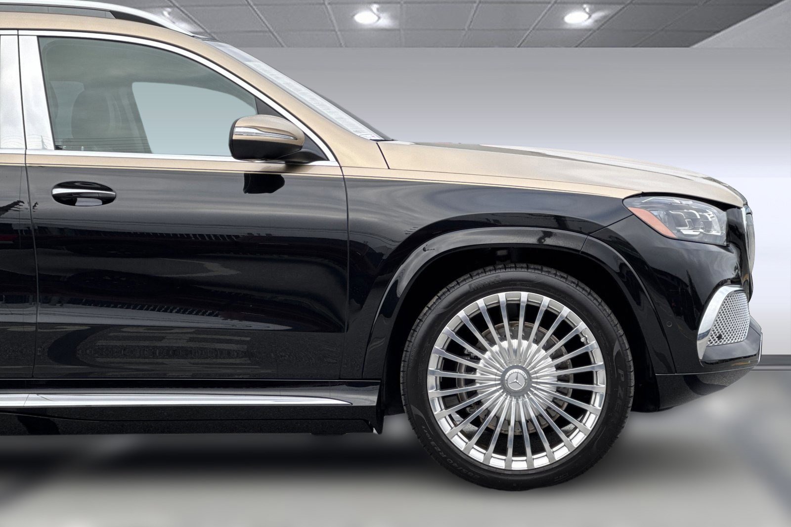 Certified 2023 Mercedes-Benz Maybach GLS 600 4MATIC image 36