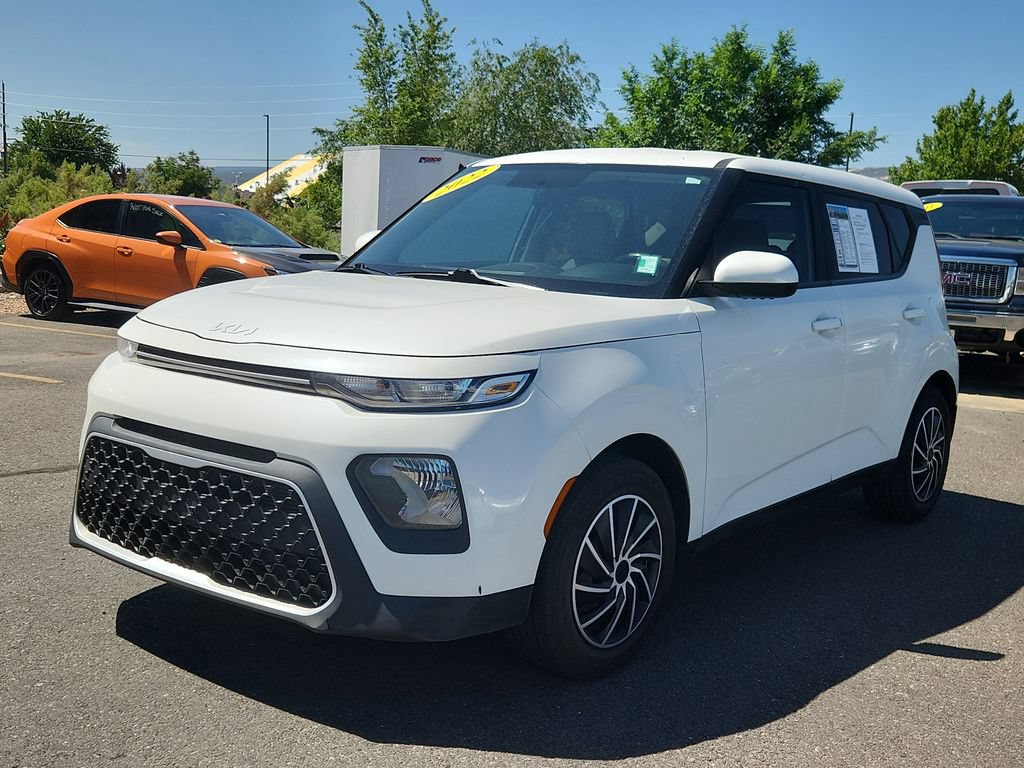 Used 2022 Kia Soul LX FWD image 5