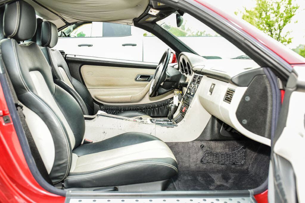 Used 2000 Mercedes-Benz SLK 230 image 13