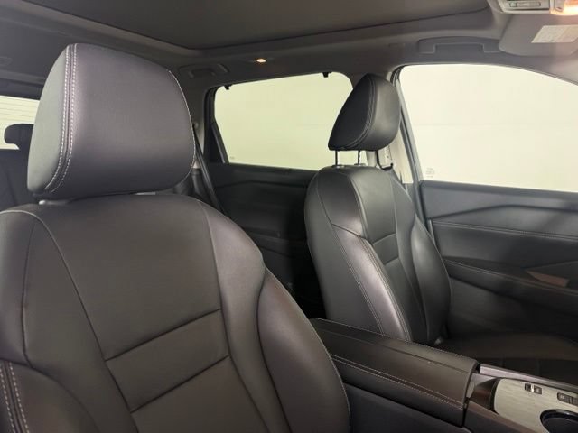 Used 2024 Nissan Rogue SL w/ SL Premium Package FWD image 17