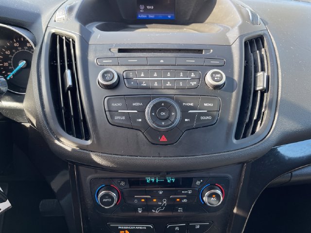 Used 2017 Ford Escape SE w/ SE Sport Appearance Package FWD image 18