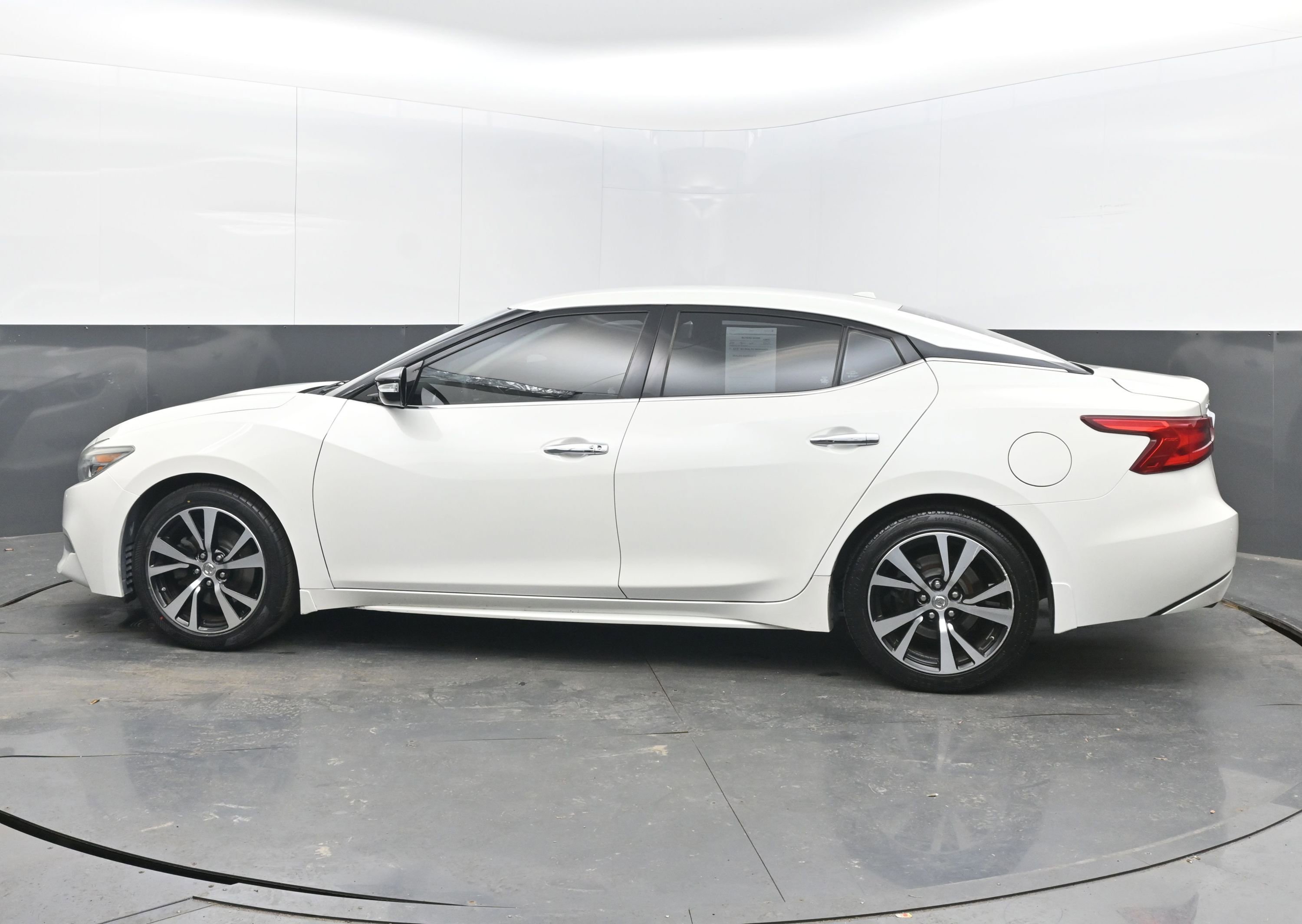 Used 2018 Nissan Maxima 3.5 SV image 5