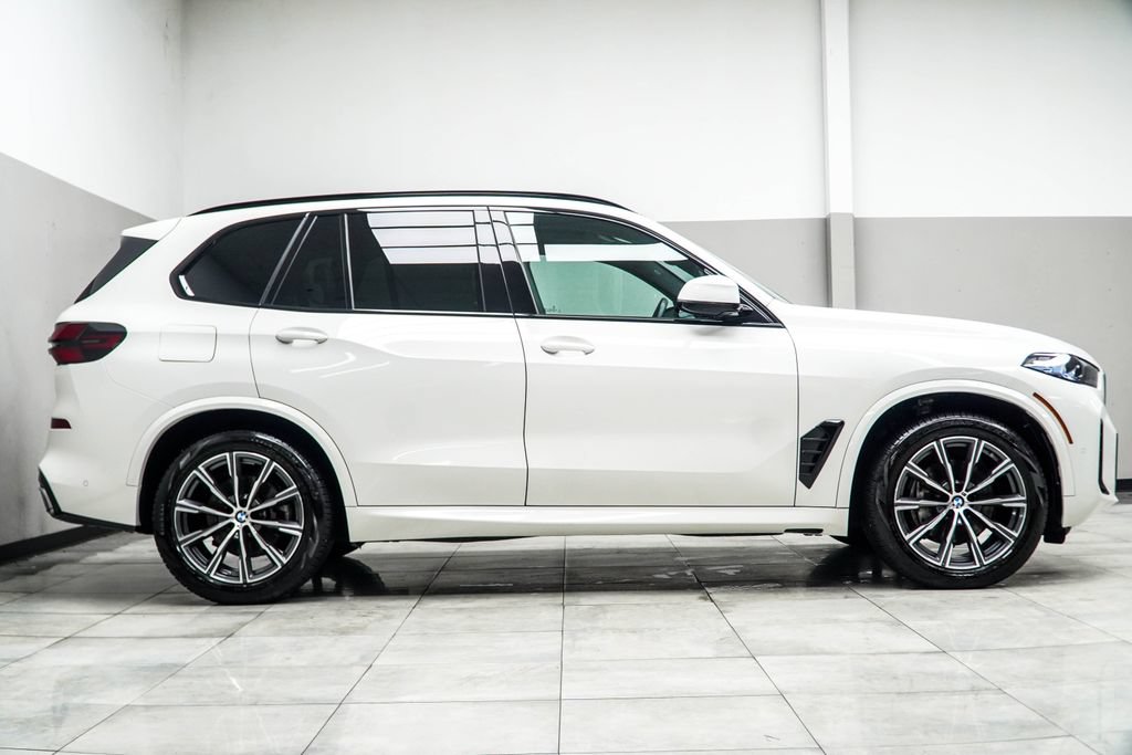 Used 2026 BMW X5 xDrive40i AWD/4WD image 6